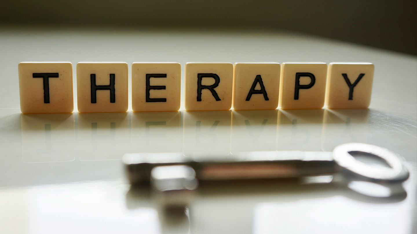 Perché la terapia breve strategica è il metodo giusto per chi tiene insieme tutto (e non si ferma mai) 
 
